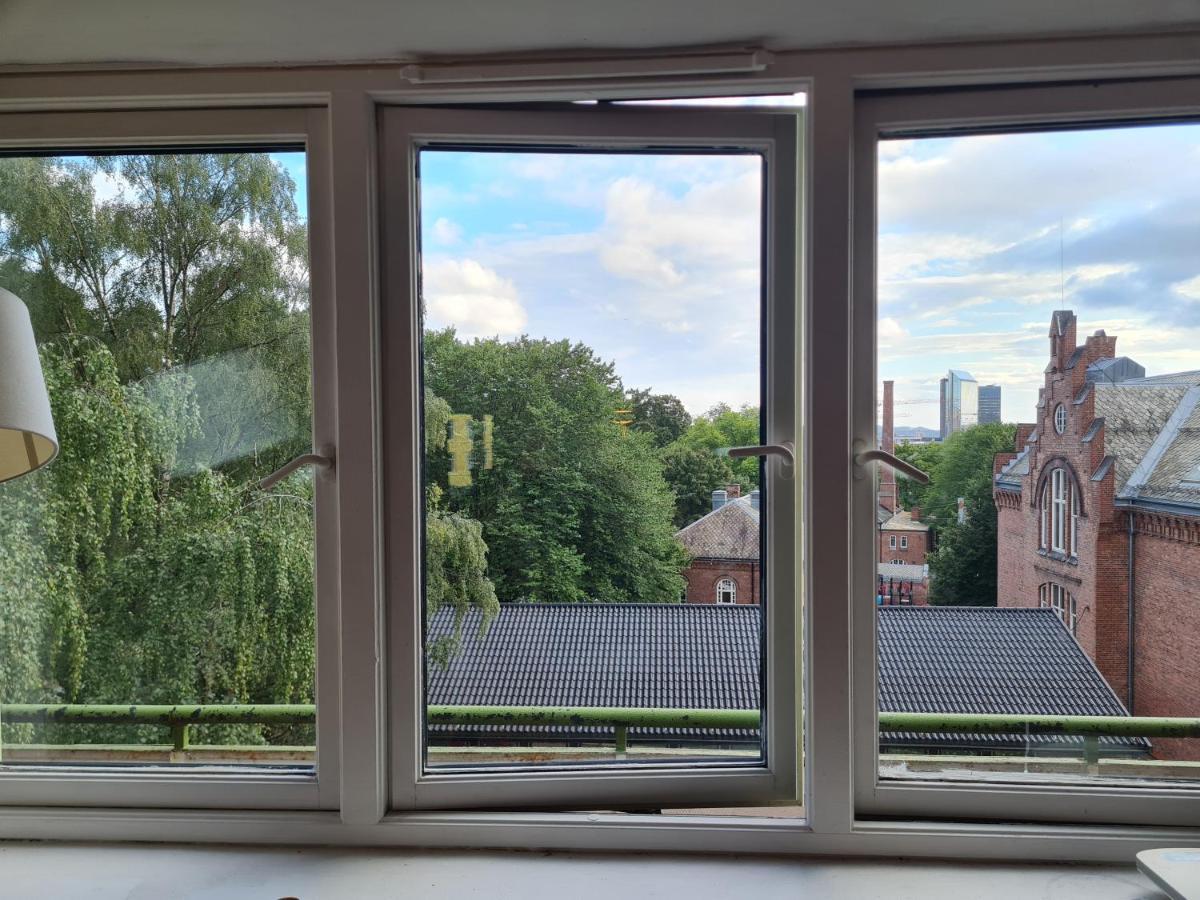 Private In To Roomsapartment *