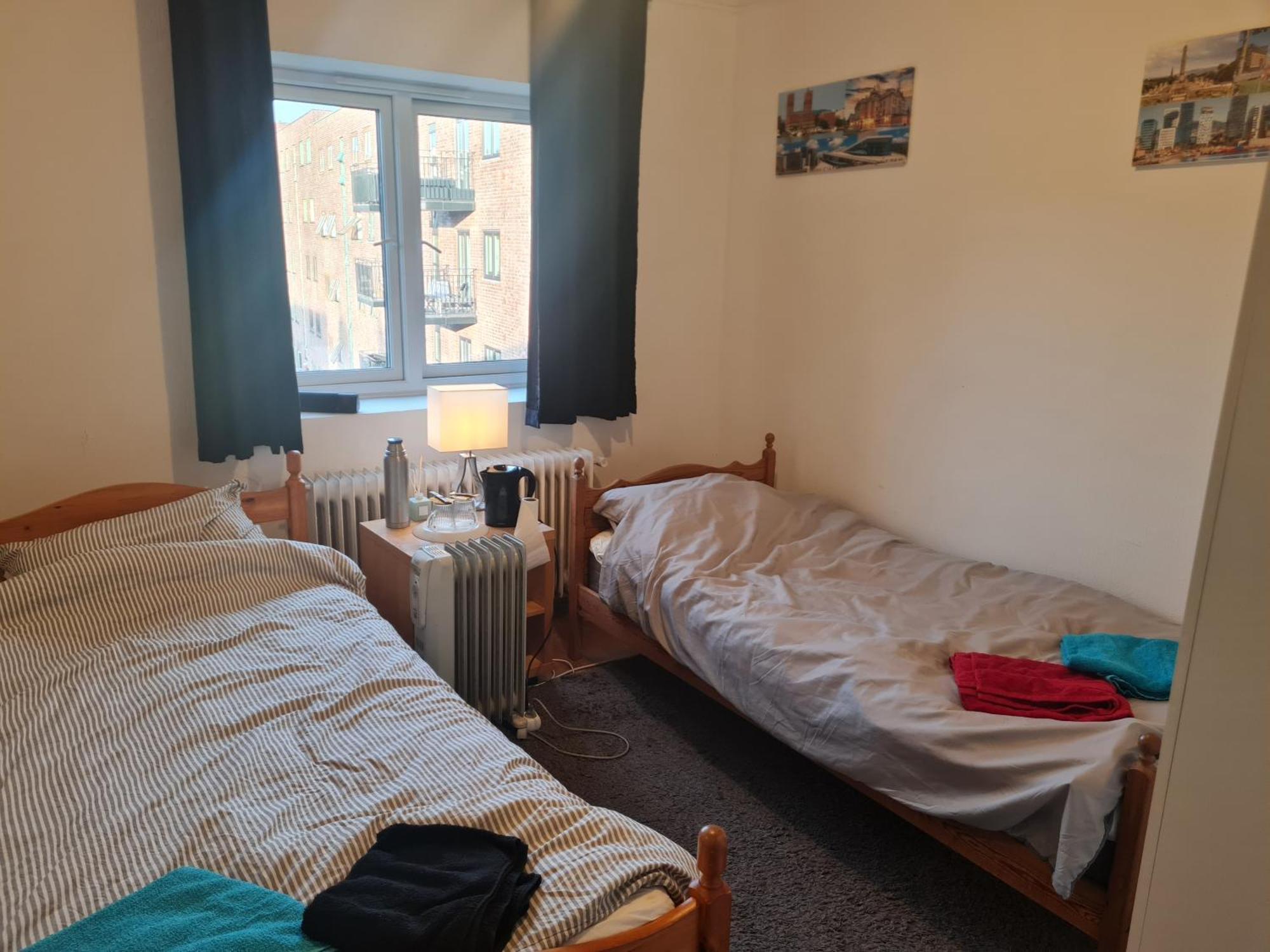 Séjour chez l'habitant Private In To Roomsapartment